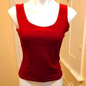 Rayna Z cherry red velvety tank Sz M 🎁